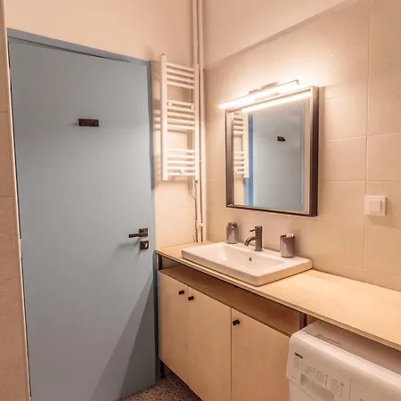 Apartment Hamaretou *